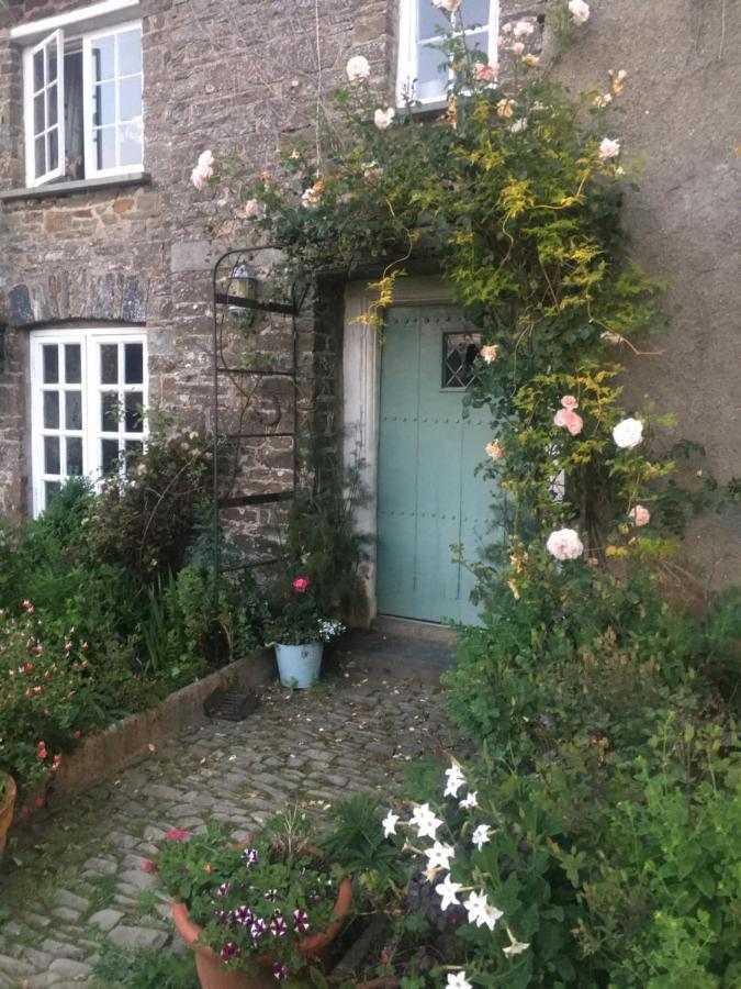Higher Biddacott Farm Chittlehampton Exterior photo