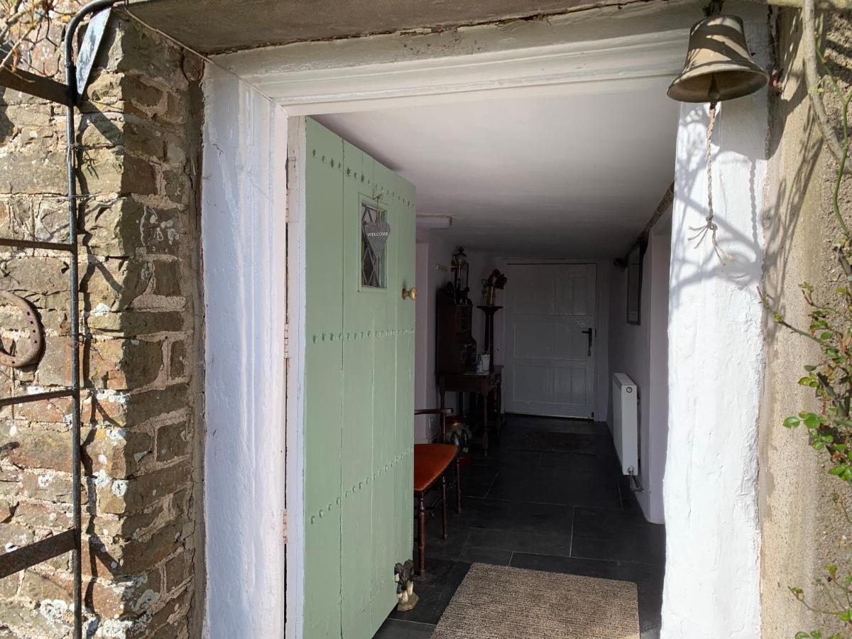 Higher Biddacott Farm Chittlehampton Exterior photo
